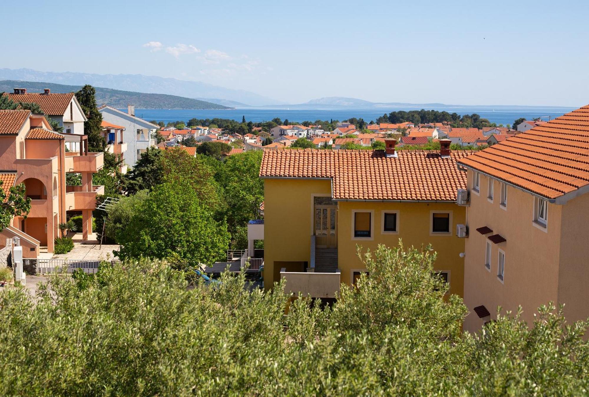 Apartment Lela Krk Town Buitenkant foto